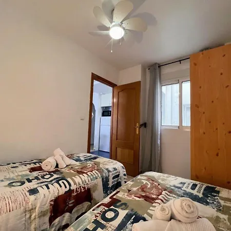 Apartment Welcoming Seafront Tv15