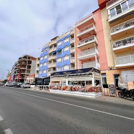 Appartamento Welcoming Seafront Tv15 Torrevieja