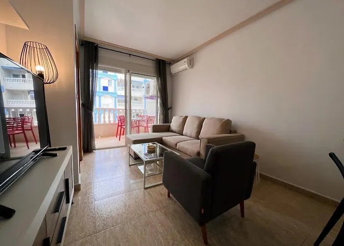 Welcoming Seafront Tv15 Appartamento *